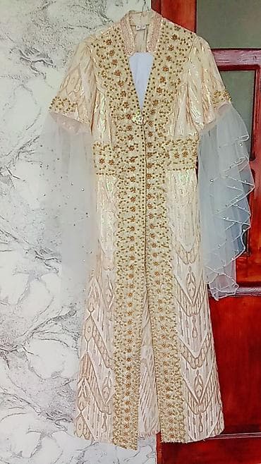 Вечернее платье, Длинная модель, Фатин, С рукавами, С пайетками, XS at lalafo.kg Вечернее платье, Длинная модель, Фатин, С рукавами, С пайетками, XS