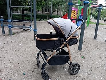 Коляски: Коляска, Другой бренд, цвет - Золотой, Б/у, Самовывоз — 1