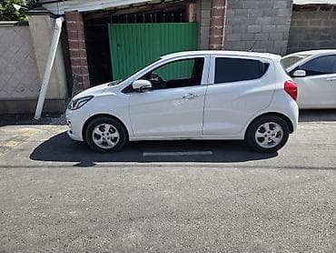 Транспорт: Chevrolet Spark: 2019 г., Хэтчбэк — 4
