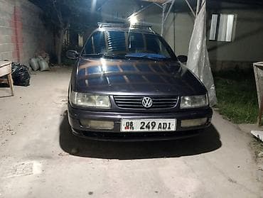 фоль: Volkswagen Passat Variant: 1993 г., Универсал — 1