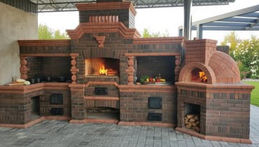 Уличный комплекс из кирпича для кухни/мангальной зоны. Состав и