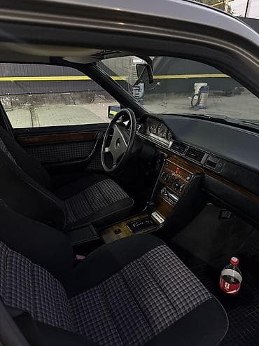 волга крайслер: Mercedes-Benz W124: 1991 г., 2.3 л, Автомат, Бензин, Седан — 6