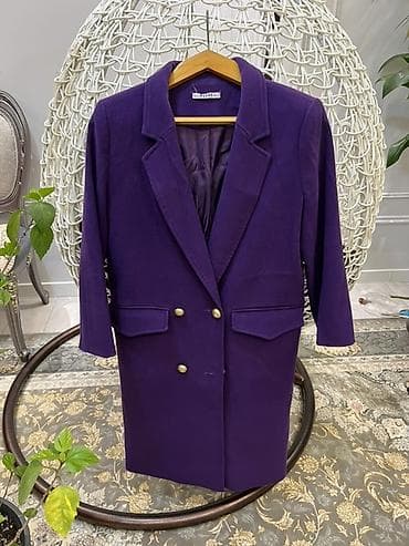 длинные пальто: По фото первое по 2000 т остальные все по 1000 Женские пальто — 4