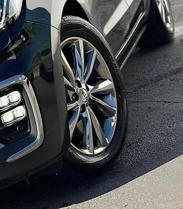 9 5j: Литые Диски R 19 Kia, Комплект, отверстий - 5, Б/у — 1