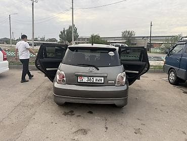 lada 2113: Toyota Ist: 2004 г., 1.5 л, Автомат, Бензин, Хэтчбэк — 5