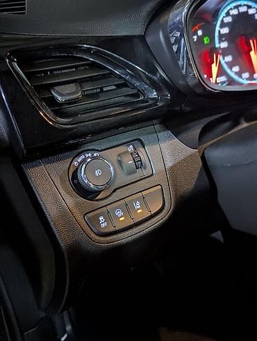 спарк spark: Chevrolet Spark: 2016 г., Автомат, Бензин, Хэтчбэк — 6