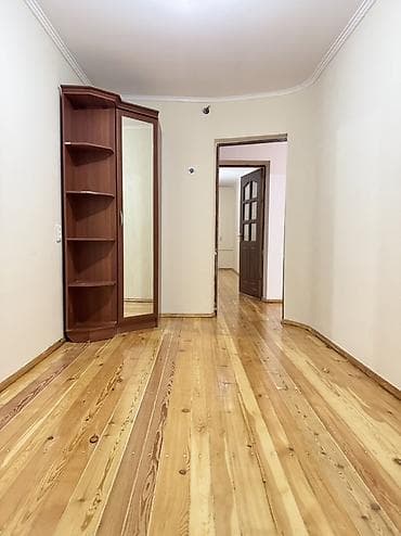 5 комнатная: 3 комнаты, 57 м², 105 серия, 5 этаж, Косметический ремонт — 4