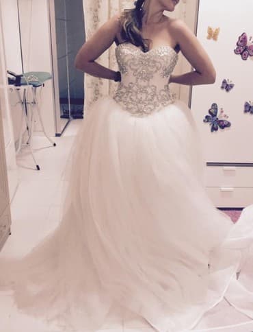 свадебное платье без кольца: Новое свадебное платье с фатой и нижней юбкой с кольцами. Идеально — 7