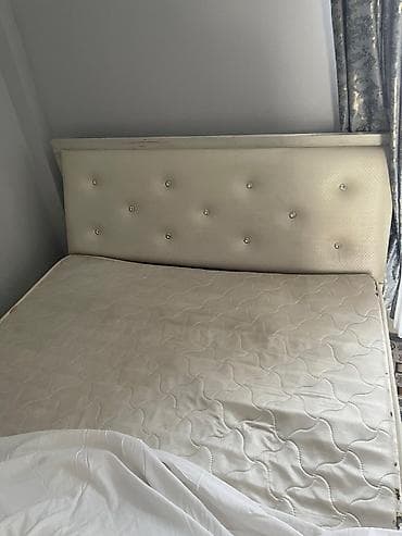 Дом и сад: Двуспальная кровать с мягким изголовьем и матрасом УСТУПИТЬ МОГУ — 4