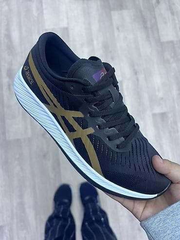 Мужские кроссовки, 41, 44, 42, Asics, Новый, цвет - Черный, Платная доставка, Самовывоз