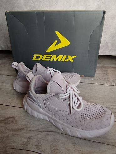 Жаш кыздардын көйнөктөрү: Кроссовки Demix, оригинал. Цвет неясен, типа сиреневый. Размер 34 — 1