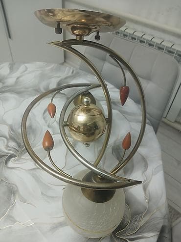 светильник светодиодный потолочный: Потолочный светильник на 2 плафона - Тип: потолочный, база под — 1