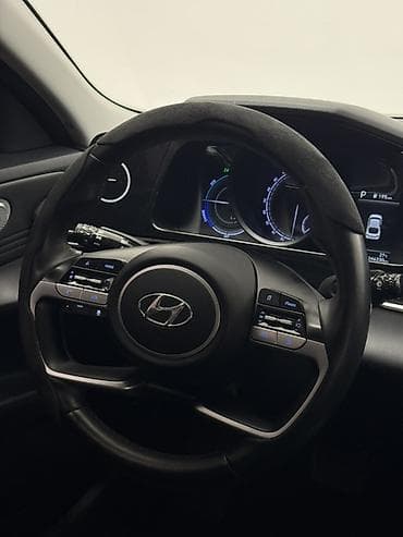byd e9: Hyundai Avante: 2022 г., 1.6 л, Автомат, Гибрид, Седан — 9