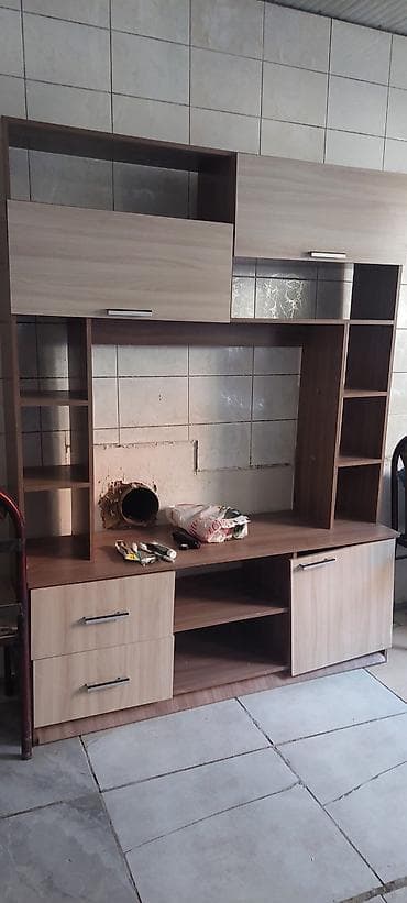 Горка для телевизора at lalafo.kg Горка для телевизора