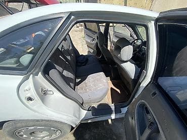 мазда примаси запчасти: Mazda Cronos: 1992 г., 2 л, Механика, Бензин, Лифтбек — 10