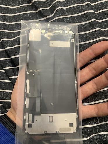 дисплей айфона: Снятый дисплей
Оригинал 
iPhone XR — 1