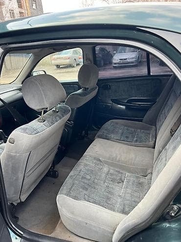 mazda 626 автомобил: Mazda 626: 1998 г., 1.8 л, Механика, Бензин, Седан — 7