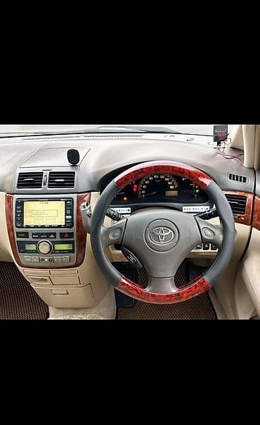 Toyota Ipsum: 2002 г., 2.4 л, Автомат, Бензин, Вэн/Минивэн