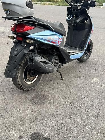 Макси-скутер Suzuki, 150 куб. см, Бензин, Колдонулган — 6