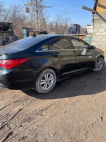 camry 2017: Hyundai Sonata: 2011 г., Автомат, Газ, Седан — 5