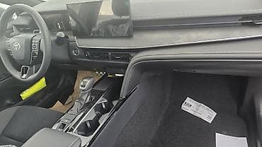 carplay android: Toyota Camry: 2026 г., 2 л, Автомат, Гибрид, Седан — 9
