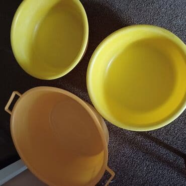 Proton: Пластмассовые хозяйственные тазики, российские (советские образцы) — 1