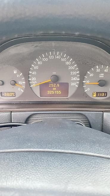 тример для травы: Mercedes-Benz E-Class: 2001 г., 3.2 л, Автомат, Бензин, Седан — 5