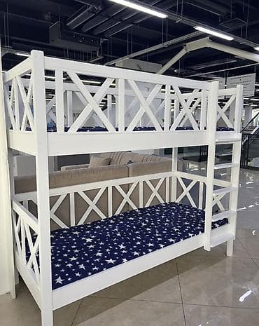 2 ярусная кровать: Двухъярусная кровать из массива с бортиками - Конструкция: два — 1