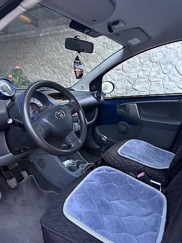 highlander 2012: Toyota Aygo: 2009 г., Механика, Бензин, Хэтчбэк — 4