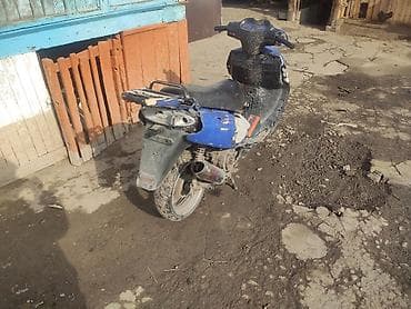 света диод: Скутер Yamaha (наклейки Yamaha на облицовке), синий/черный пластик — 2