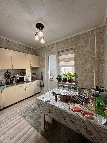Квартиры: 1 комната, 35 м², Элитка, Улан мкр Элитка, 3 этаж, Старый ремонт — 2