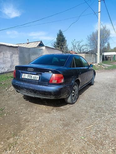 tesla model 3: Audi A4: 1996 г., Седан — 4