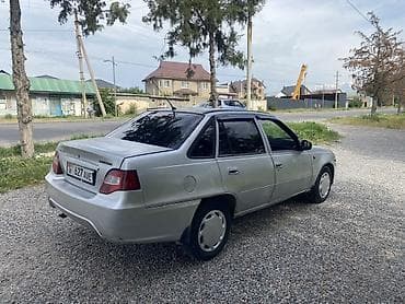 devo matiz: Daewoo Nexia: 2010 г., Механика, Бензин, Седан — 3