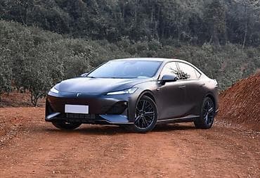 bmw e20: Changan : 2025 г., 1.5 л, Робот, Электромобиль, Лифтбек — 1