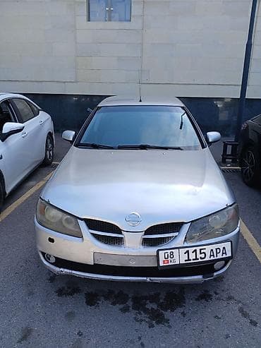 Nissan Almera: 2004 г., 1.8 л, Механика, Газ, Седан