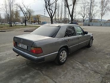 124 багажник: Mercedes-Benz W124: 1990 г., 2.3 л, Автомат, Бензин, Седан — 4