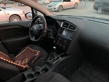 современный: Citroen C4: 2012 г., Бензин, Хэтчбэк — 5