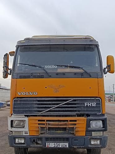 Коммерческий транспорт: Тягач, Volvo, Бортовой — 1