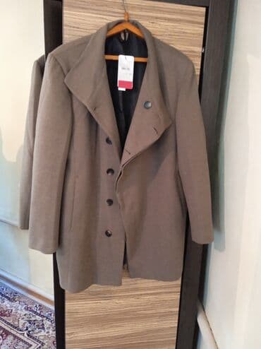 Пальто: Пальто Турция размер 2 XL новый, цвет светло коричневый цена 5000 — 4