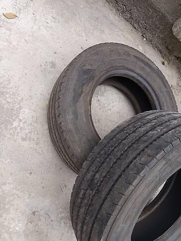 асфальт рез: Bridgestone R-DRIVE 002 — грузовые шины для задний и ведущей оси — 7