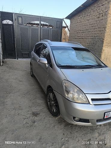 посадка авто: Toyota Corolla Verso: 2004 г., 1.8 л, Механика, Бензин, Минивэн — 2