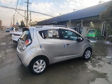 киа 7: Chevrolet Spark: 2012 г., Автомат, Бензин, Хэтчбэк — 2