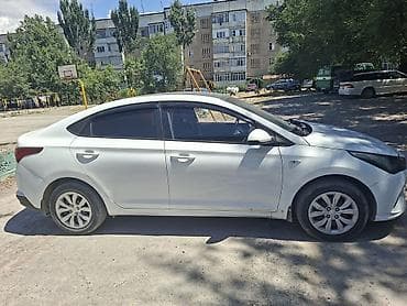 Продажа авто: Hyundai Solaris: 2017 г., 1.6 л, Автомат, Бензин, Седан — 6