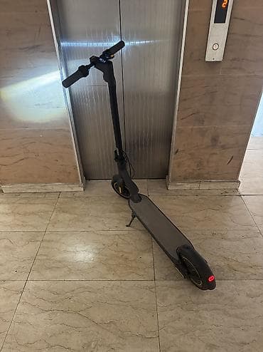 Унаа: Электр самокат, Ninebot, Бөлүп төлөөсүз, Колдонулган, Өзү алып кетүү, Акылуу жеткирүү — 1