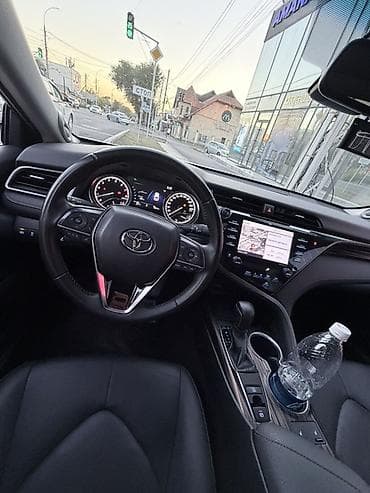 Транспорт: Toyota Camry: 2019 г., 2.5 л, Автомат, Бензин, Седан — 5