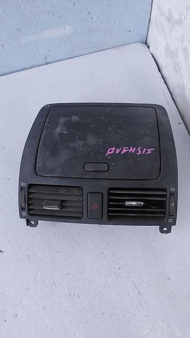 багажник авенсис: Торпедо Toyota 2004 г., Б/у, Оригинал, Япония — 2