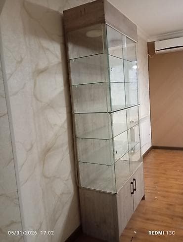 выдвижной ящик: Витрина/шкаф для展示 и хранения. - Конструкция: нижний тумбовый модуль — 4