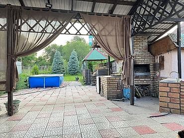 Продается дом. 3 спальни, зал, кухня столовая. Ухоженный участок, зона