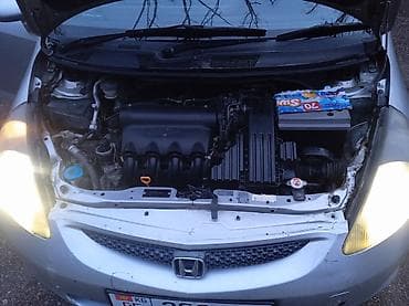 Honda: Honda Fit: 2002 г., 1.3 л, Автомат, Бензин, Хэтчбэк — 9