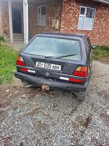 byd plus: Volkswagen Golf: 1988 г., 1.8 л, Механика, Хэтчбэк — 6